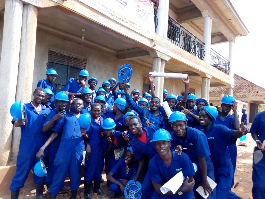 FrancisArin's tweet photo. Granted platform and empowered to empower my youths in my community, nurtured and positiones to be a change champion.#MyRestless2017 https://t.co/Uk1rr3npZE