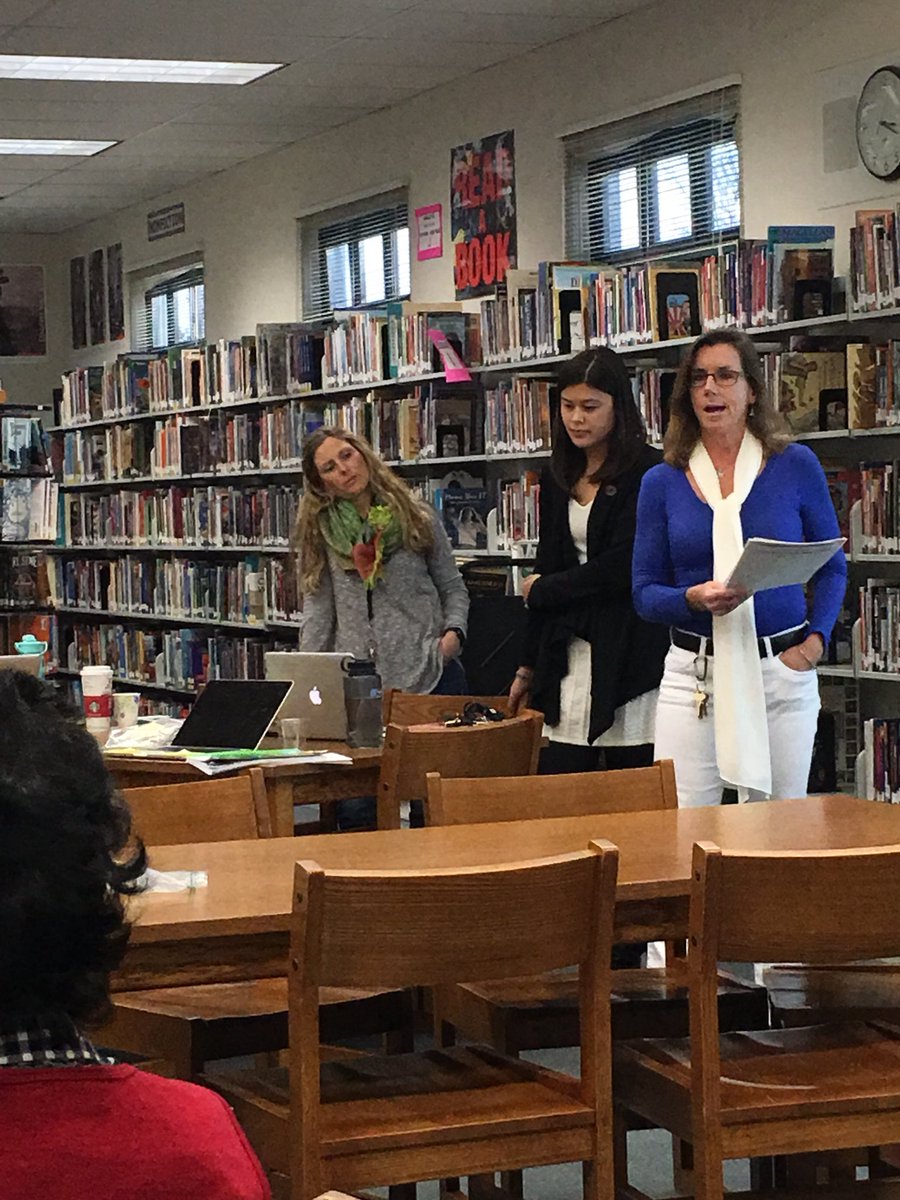 IHMSjaguars's tweet image. Jaguar staff training each other to work efficiently. #powerofjag #plcpower #reteach #essentialskills