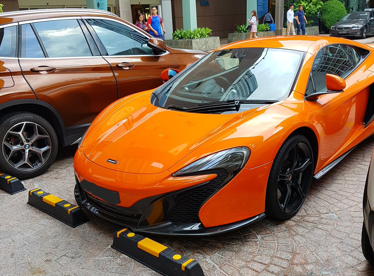 Sharizq1S's tweet photo. Mclaren 650s
#McLaren 
#McLaren650s 
#Singapore
#carspotting
#carspot
#spotmore
#SGCS
#mr_carspotter https://t.co/W8jekPwYZv