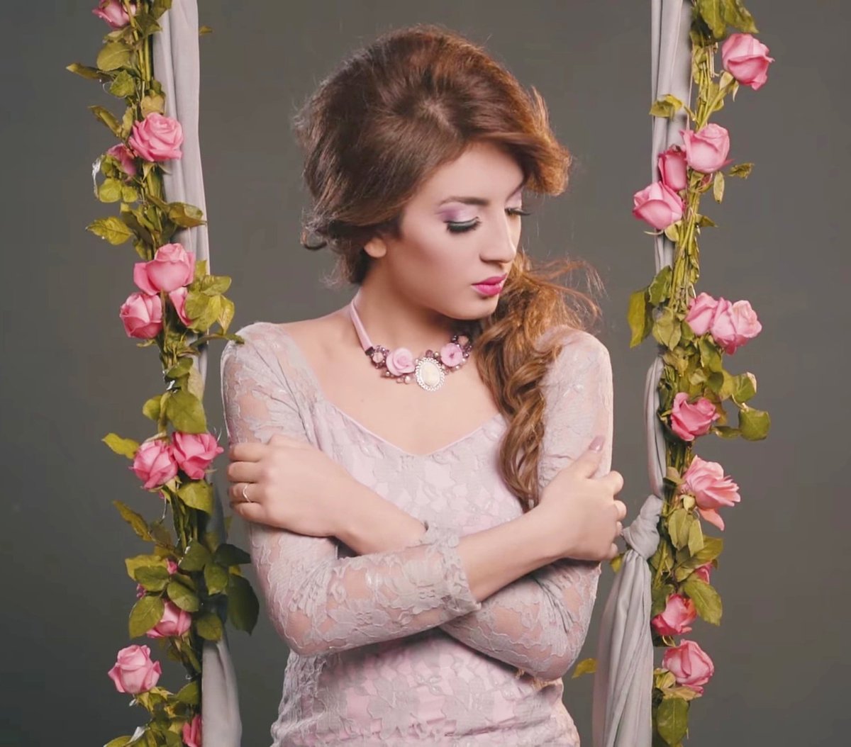 SuhilaBnLachhab's tweet photo. مساء الحب على أحبابي ❤
https://t.co/NJVFuNIbrJ
#ليك_منوليش 
#souhilabenlachhab https://t.co/rrKRDynZEx