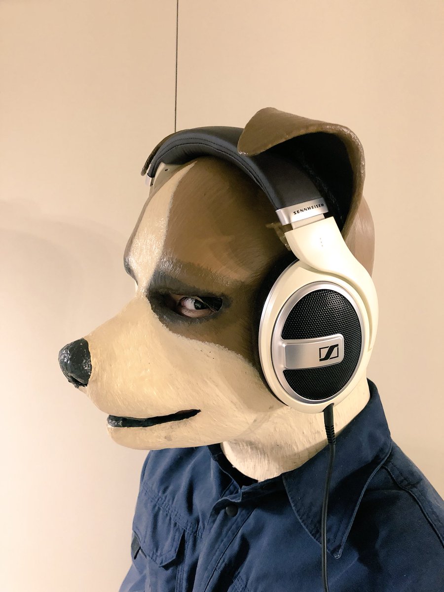 تويتر モリブデン 蒸気犬 料理犬 軍用犬 على تويتر 憧れのゼンハイザーのヘッドホンを買いました とっても嬉しい 色が白と茶色 まさにモリブデンカラー あ 耳の位置違うよってツッコミは無しな T Co 0ifqwomnbq