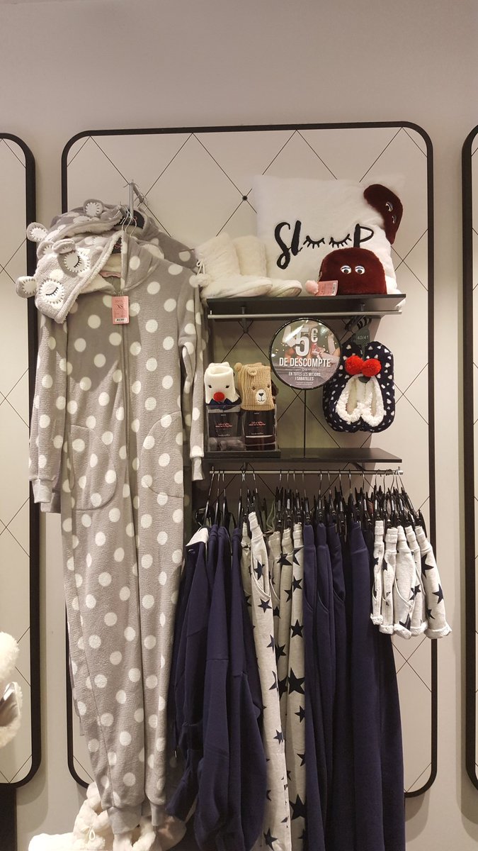 Pies calentitos todo el invierno gracias a #hunkemollertarragona #12daysofgifts <a href="/LiviaGonzalo/">Livia Gonzalo</a> <a href="/WMesbahii/">Wardaa Mesbahii</a> <a href="/TRamosDesi/">Desiree Trascastro R</a> <a href="/cantor_monica/">Mónica Cantor</a>