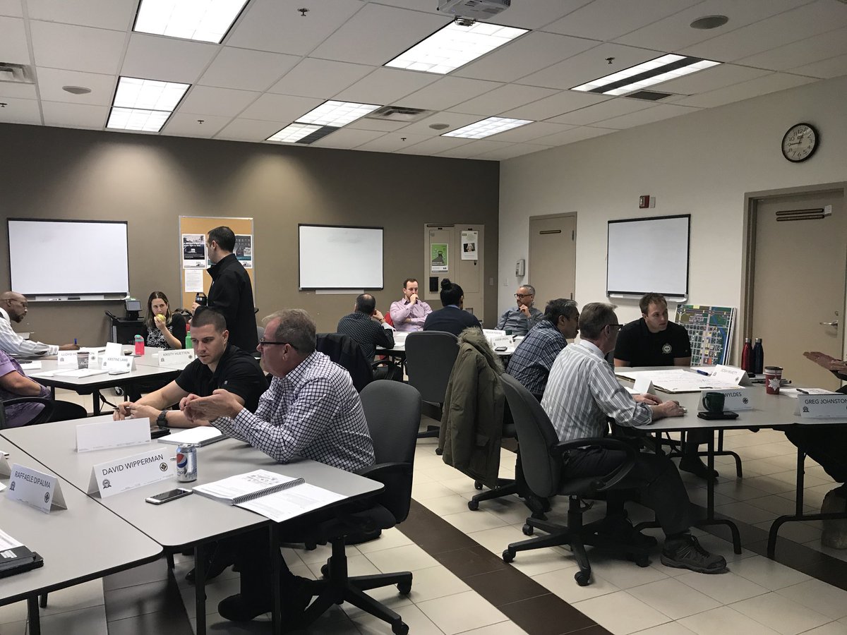 EMAnnaEmpey's tweet photo. Another round of #IMS200 for @Metrolinx @GOtransit staff! #continouslearning #EMcourses #beprepared w/ help from Ian from Toronto EMS! https://t.co/eIWzn9adIt
