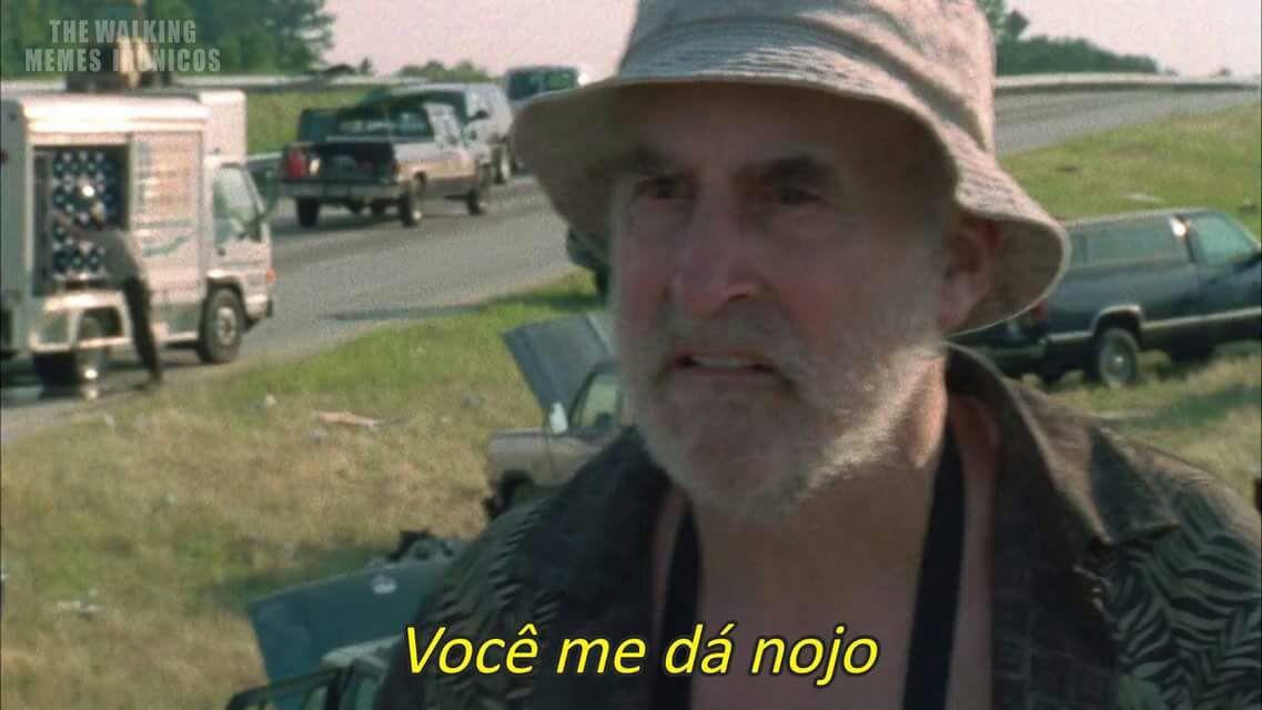 umawalkerzeira's tweet photo. "Nao gosto de twd serie chata"
"Twd so tem zumbi"
"Glenn tinha q ter morrido antes"
"Twd ja deu" https://t.co/0hgufVEEEy