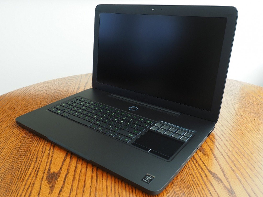 FaZeRichy's tweet photo. Razer Blade Pro Gaming Laptop Giveaway!

To Enter

-Retweet
-Follow me
-Turn Post Notifications On

-Goodluck! https://t.co/XRl99ePGdf