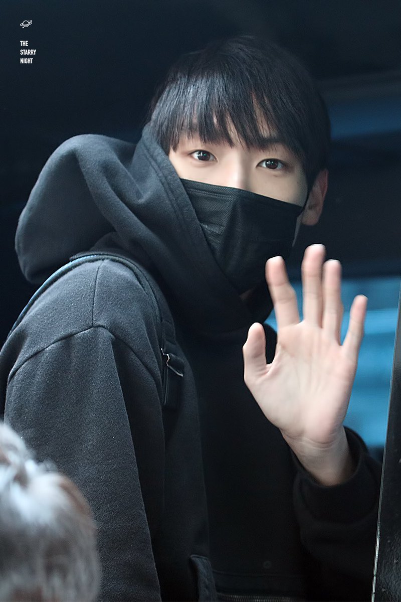 kiminseong712's tweet photo. [HQ🌰] 171218 GMP 입국

#인성 #김인성 #INSEONG #インソン #김밤톨 #SF9 @SF9official 

너무 추운 겨울🌰 https://t.co/OrUxsp0V6i