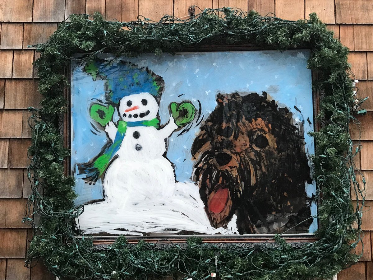 vjsstudio1023's tweet photo. Who says we have to keep all the art inside ?  Creating memories for celebrating  the holidays and winter season with friends ☃️and family 🐶
 #vjsstudioframers #custompictureframing #designideas 
#art  #hamptons #inspiration
#shoplocal #shopsmall  #eastend #art #artists https://t.co/G77gmQQtpi