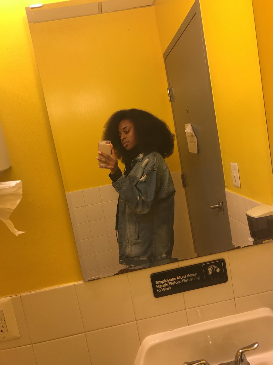 _Jxnae's tweet photo. @justsomekid__ #BlackQueensofMSU βΊοΈ https://t.co/SYuuP9e9kw