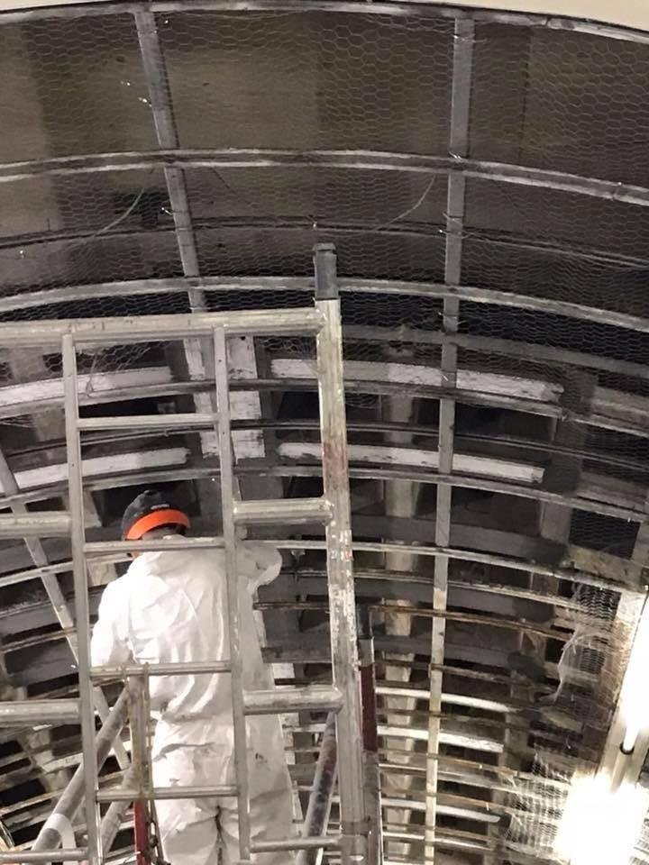 ASFWaterproof's tweet photo. The lads working hard at Liverpool St LU station 1/3 https://t.co/QJitQXm2Wh