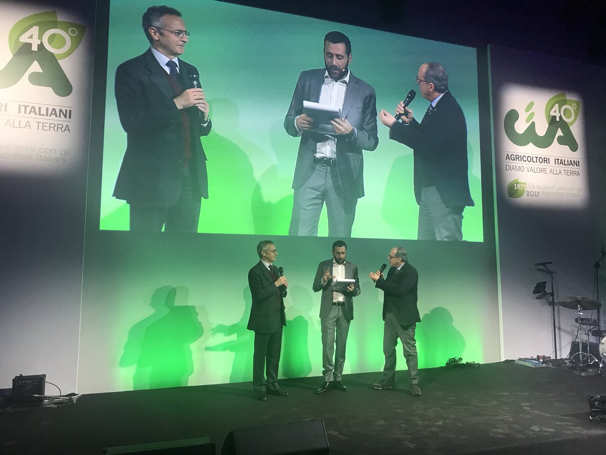 #AuguriCia <a href="/mario_catania/">Mario Catania</a> <a href="/paolodecastro/">Paolo De Castro</a> con la Confederazione fatte tante battaglie ora l’#agricoltura è al centro di nuove sfide epocali che dobbiamo vincere insieme