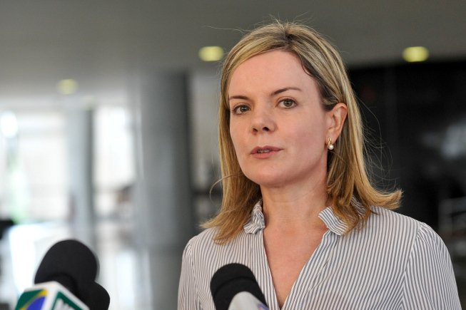 jornalhojeemdia's tweet image. Gleisi apresenta alegações finais em ação penal no Supremo.

Link: hoje.vc/1dhye