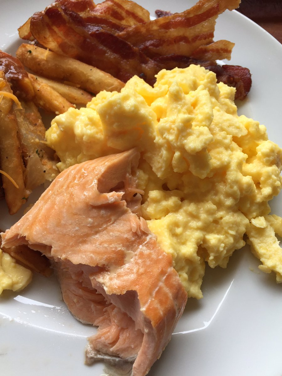 UH_Performance's tweet photo. Aloha! Hard to beat waking up to some fresh salmon and eggs for breakfast #GoCoogs https://t.co/4PkjeWz4Xl