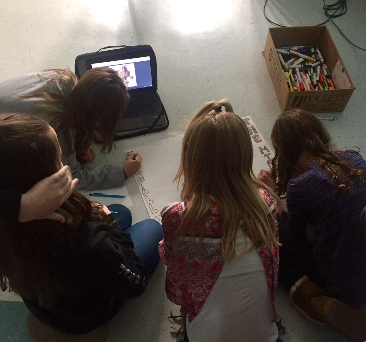libertyclass228's tweet photo. "I love this class. Everything is so interesting." - Isabella (researching stories of the ancient Aegean) 😃👍#MTPSpride https://t.co/2fiBSJtllc
