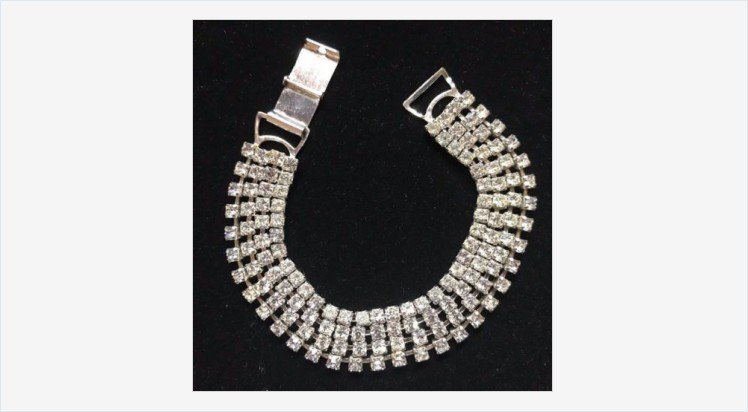 thegraydoor's tweet photo. Vintage Five Row Rhinestone Bracelet Five Row Rhinestone Bracelet Clear Stones eBay #vintage #bracelet #rhinestone https://t.co/TzD2lSjGhO https://t.co/Ckk6hfrc7b