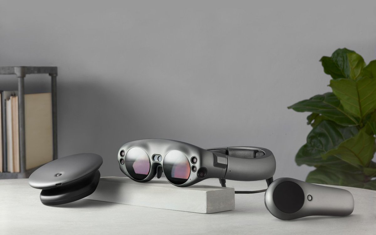 ARVRready's tweet image. The wait is over. Magic Leap One Revealed goo.gl/wBvaMi
#mixedreality #augmentedreality #tech #magicleap