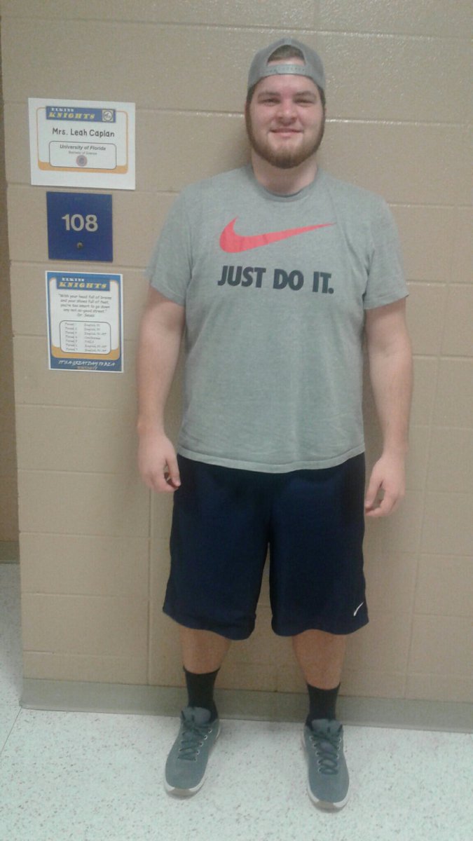 ElkinsFootball's tweet photo. Congratulations to OL Luke Matthews, who signed his LOI to Texas A&amp;M! #GD2BAK #GigEm #GigEmGang18 https://t.co/kNZbWbAVdx