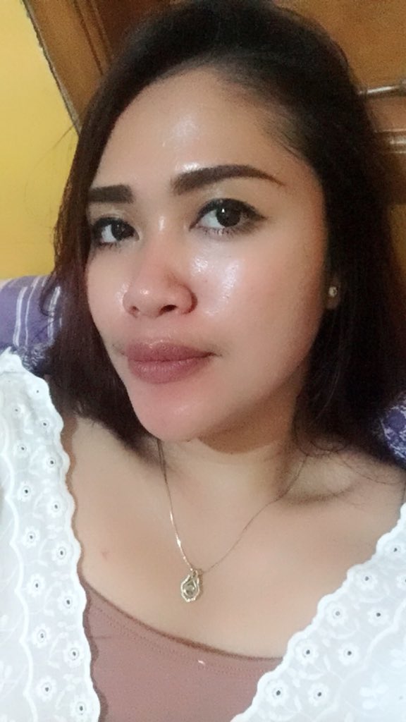 resha_icha's tweet photo. Muka lelah dijalan☹️ https://t.co/AcP9Wykerf
