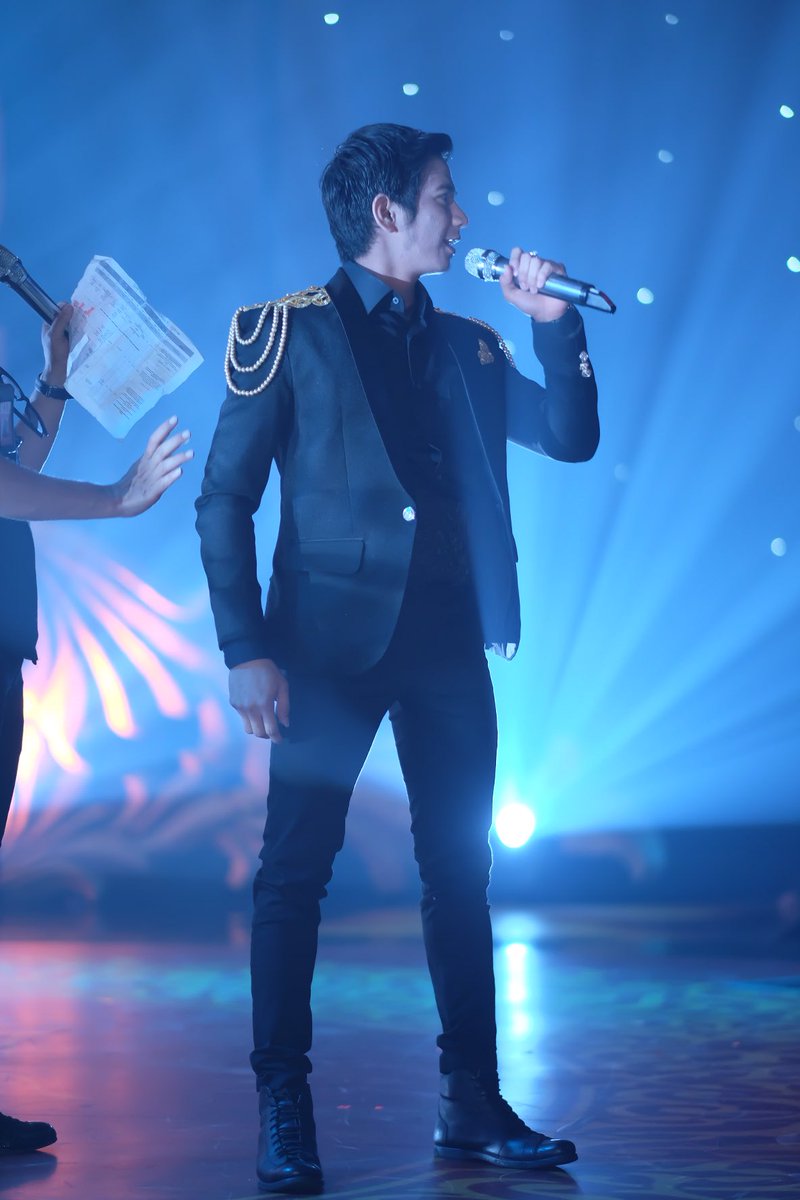 Terima kasih teman teman semua nya.
Udah ngajarin ikiido untuk bisa lebih menghargai hasil jerih payah kalian semua nyaa..🙏🙏tangan saya juga hampir putus ini..hihi
Dan mata pun mulai mengantukk.
Thanks K2RL sejatiku💝⭕️sayang kalian🙏🙏🙏🙏love you all💝 #RizkiRidhoSocmedDAA3