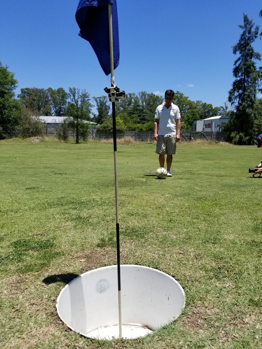 El ultimo hoyo fue fatal. Igual aprendimos mucho de la mano del "Raton" Roberto Fabian Ayala. Gran jornada de Footgolf gracias a <a href="/HyundaiARG/">Hyundai Argentina</a> que exhibio su nuevo Tucson Style. Una de las novedades para 2018