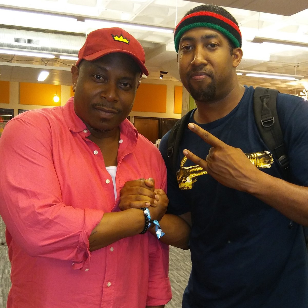 erictullis's tweet image. RIP to a hip-hop legend and an exemplary brother of Phi Beta Sigma Fratenity, Inc., Reggie Ossé aka Combat Jack. Glad to have met you, frat. #omegachapter #hero