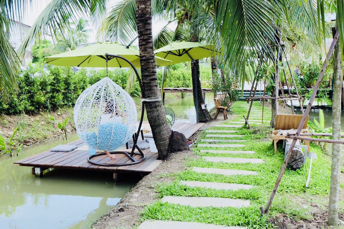Chanee_Chobteaw's tweet photo. กาแฟในสวน ณ สามพราน  ซ.ไร่ขิง16 #ReviewThailand #Sampran #รีวิวสามพราน  #ชะนีชอบเที่ยว #aroii #อร่อยไปแดก #รีวิวไทยแลนด์ #Chanee_Chobteaw #Review_Thailand https://t.co/Cz0Y3yqV0d