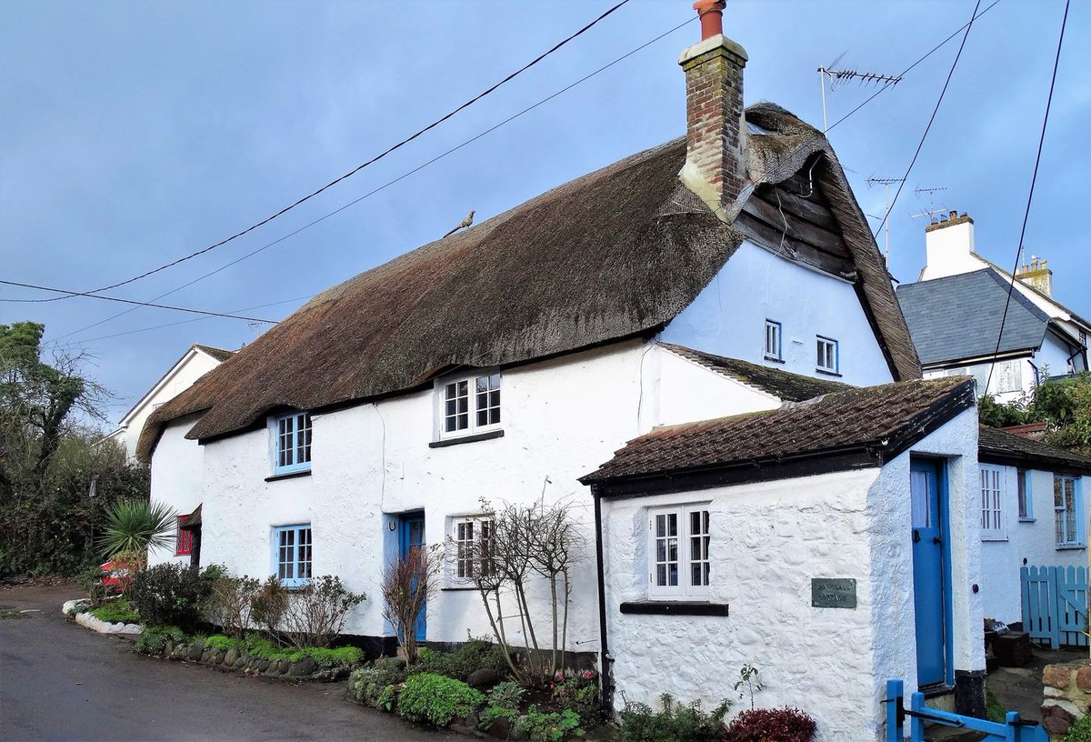 Helpful Holidays On Twitter Introducing Sea Glass Cottage A