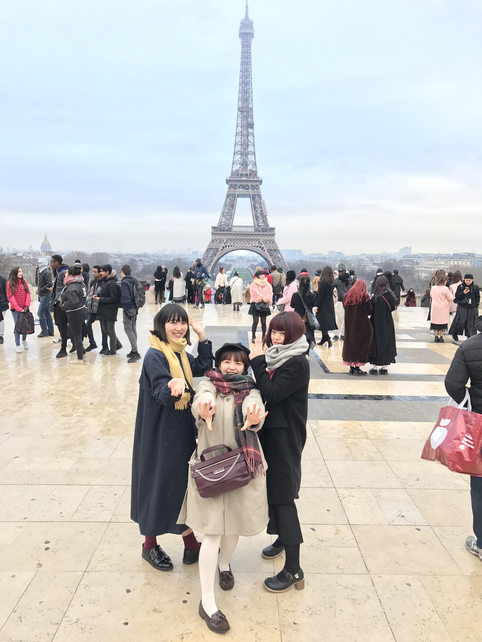 文化服装学院 公式 文化服装学院 ヨーロッパ研修旅行 パリ初日 市内観光 ファッションセミナー 今年は Koche コシェ のデザイナー クリステル コシェ氏に貴重なお話しを頂くことが出来ました T Co 0tiqkw42er Twitter