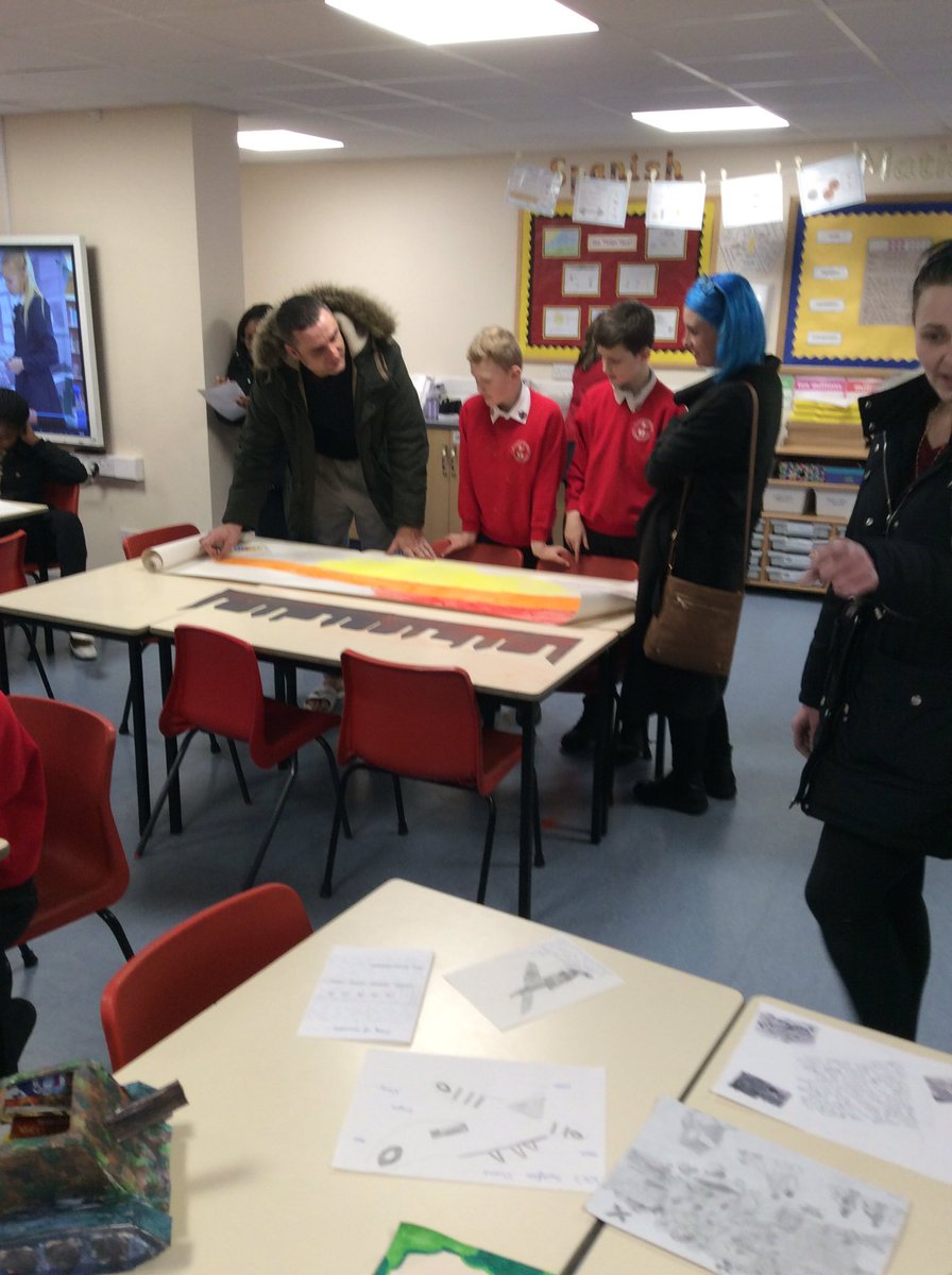 dove_shell_fed's tweet photo. Year 6 parents and grandparents enjoyed looking at the work Year 6 were showcasing in their WW2 museum. The sugar butties were a big hit. #DSF #DSFStTYear6 https://t.co/Ddgy9N7K7v