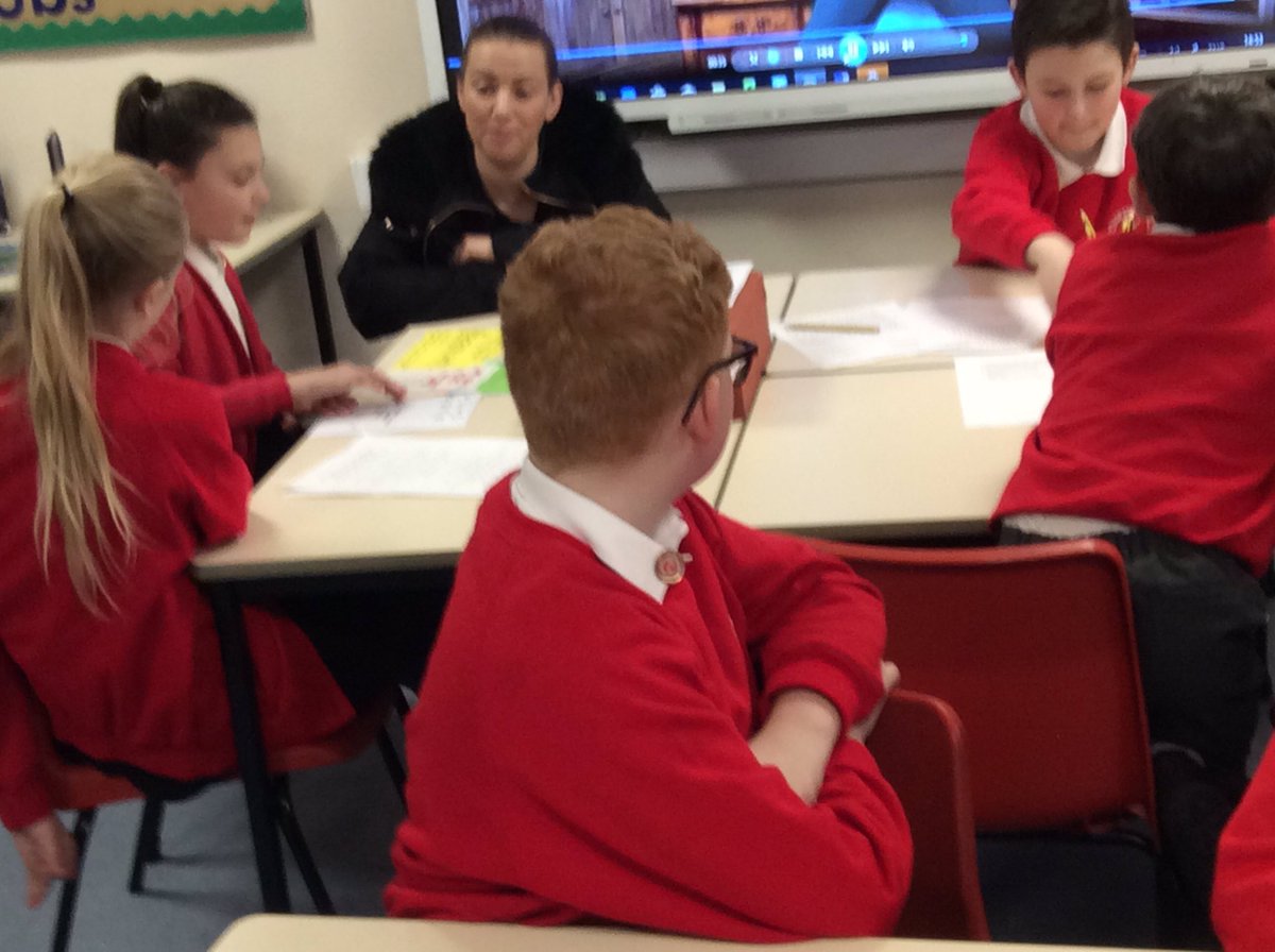 dove_shell_fed's tweet photo. Year 6 parents and grandparents enjoyed looking at the work Year 6 were showcasing in their WW2 museum. The sugar butties were a big hit. #DSF #DSFStTYear6 https://t.co/Ddgy9N7K7v