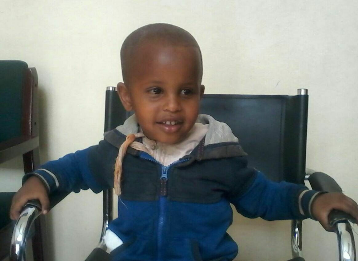 FrontierOnlineK's tweet photo. This boy was found stranded at Jamia Mosque Nairobi on 18th Dec. His name is Feisal with no second name. Anyone with information on his parents should get in touch with Abu Ayman on +254 722 803711 or Jamia offices. Shukran. Kindly Retweet. https://t.co/XvHgT2agki