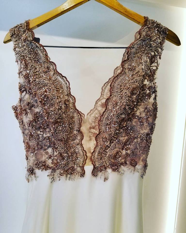 AguedaCouture's tweet photo. #Handmade 💓#Agueda.. amor por esos #detalles que te hacen lucir única! 💎 https://t.co/LZOIm1dAI7
