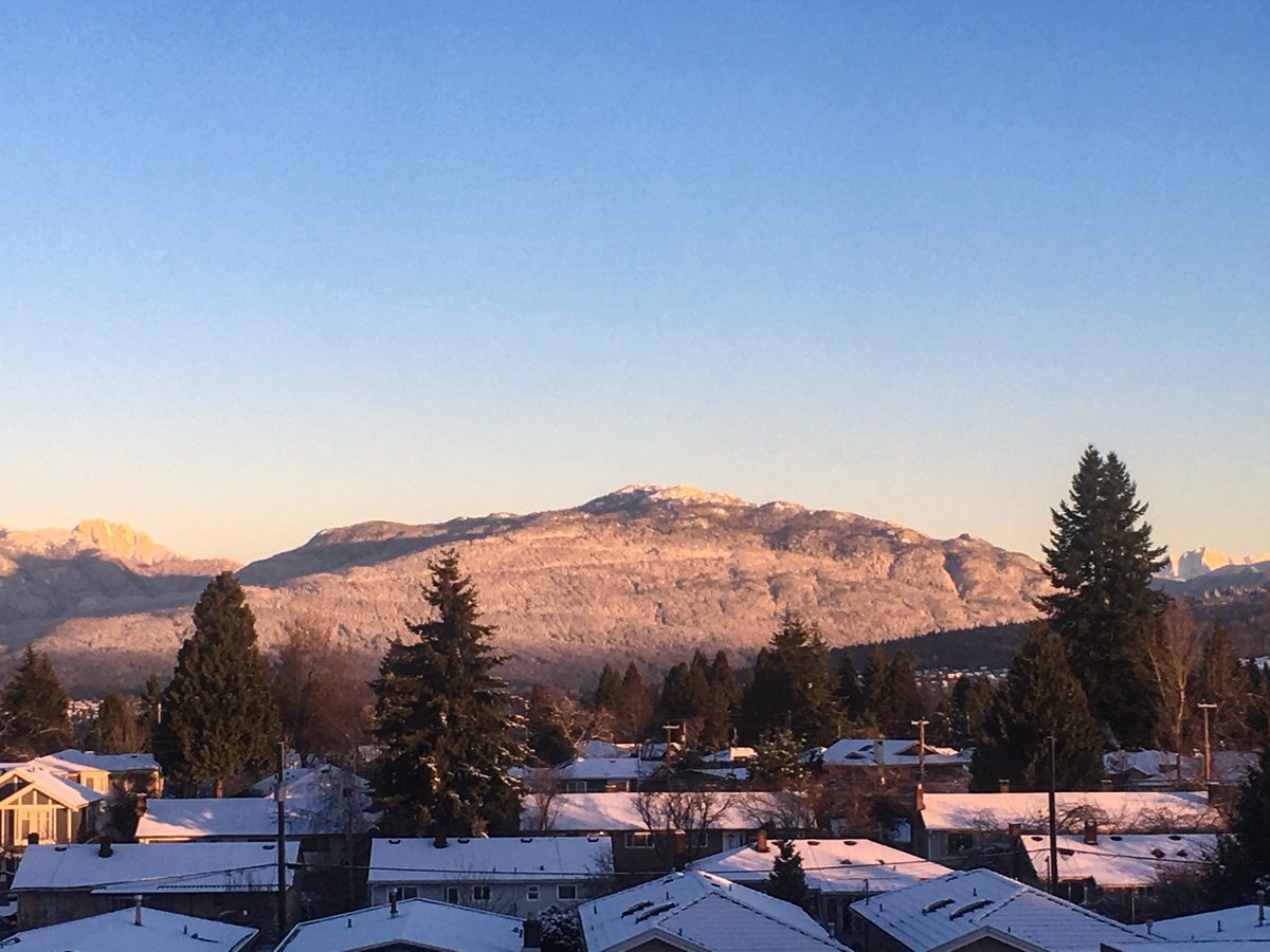 ztravica's tweet photo. Good morning.
.
.
.
.
#explorebc #photos604 #canada150 #igers #snow #pacificnorthwest #yourshotphotographer #explorecanada #life_in_canada #Vancouver_ig #VancouverIsAwesome #WanderVancouver #insidevancouver #insidecanada #vancouver #veryvancouver #vancouvercanada #cbcvancouver https://t.co/ThkrySmp1J