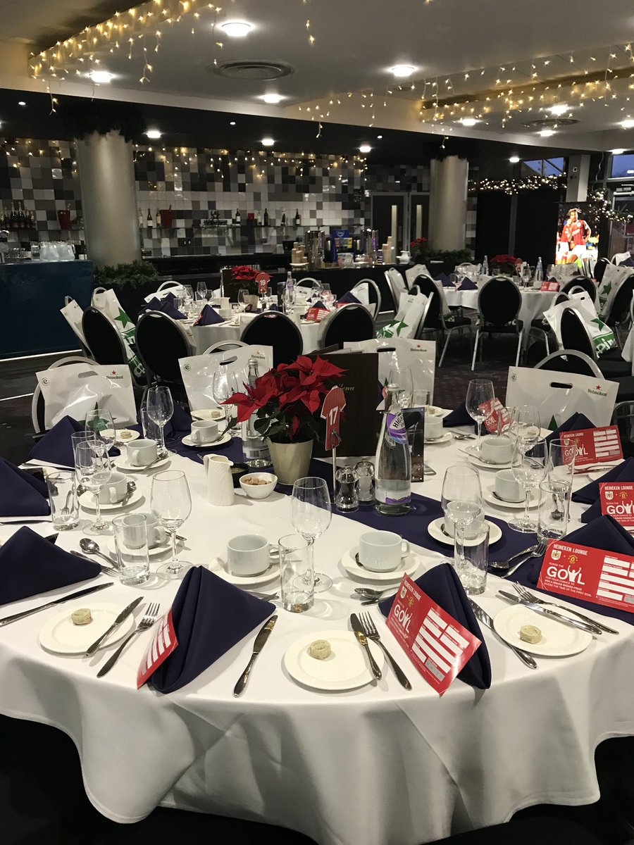 Cleantexhire's tweet photo. Essential Linen are also proud to of supplied the coloured linen in the Heineken Stand ahead of tonight’s big match @bcfctweets v @ManUtd . @ashtongatestad @Carabao_Cup #BRCvMUN #bristolcity #ManUtd #linenhire #purple #splashofcolour https://t.co/UeqAbzGFEf
