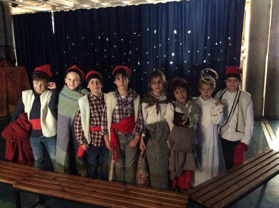 thaubarcelona's tweet photo. Les figuretes del nostre pessebre any rere any prenen vida i ens fan viure la il.lusió del Nadal. #3rprimària
#tempsdadvent
#thaubcn https://t.co/N55CRkZtjq