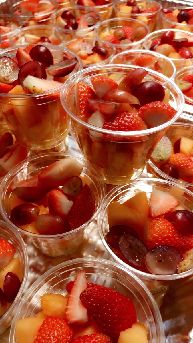 CaterFreshRose's tweet photo. Breakfast served this morning..... Fresh Fruit Cups, Pastries, Muffins, Croissant / English muffin Sausage egg cheese sandwiches ... Yum ❤️ Yum ❤️ Yum .... #HappyHolidays #MerryChristmas #HappyHanukkah #staffappreciation https://t.co/K3nNOMSALu