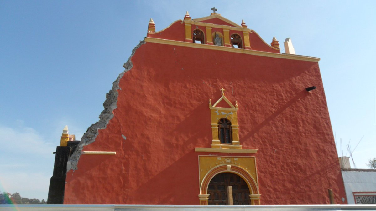 CNCPC_INAH's tweet photo. Templo de San Esteban Protomártir, después de los sismos de septiembre. Foto Cristina Noguera, #S19ConservaINAH, #CNCPC, #INAH https://t.co/3717t8xyKf