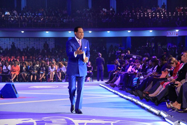VCeph3's tweet image. This is a wonderful session with the Man of God Pastor Chris. .#food #ÖypdeUygulamaBirliği
 #Christmas  #style #wcw #family  #BaşkanUstaStadyumda #lol #life #pretty
#repost #hair #my #art #tweegram #cool #merrychristmas #bored #HamdYalnızAllahadır Click facebook.com/lifeisnotrelig…