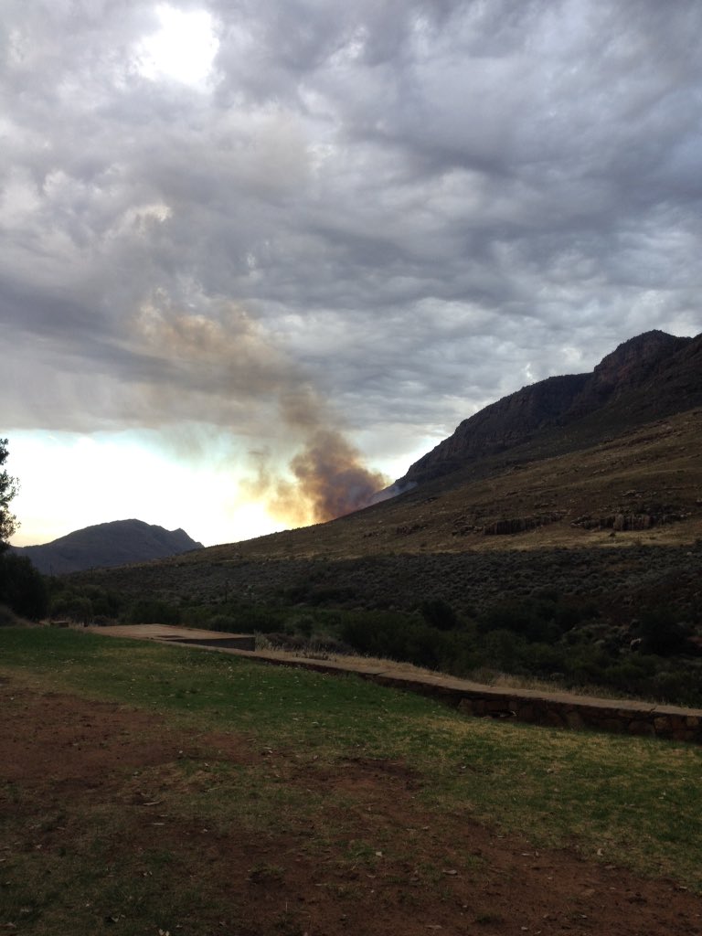 hello_wood's tweet photo. #vws #capefires Fire just started by Algeria Camp Site https://t.co/w0v7qjzGWF