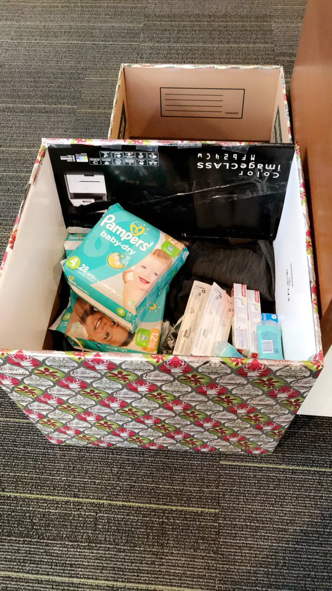 HSandhu86's tweet photo. Tower Team is collecting donations and working with @UWLM to give to a local agency in need! Looking for warm clothes, toiletries, and baby items.. if you are in the area feel free to make a contribution!! -700 West Georgia. #TisTheSeason #uwlm #towerpower https://t.co/7C68bhO9my