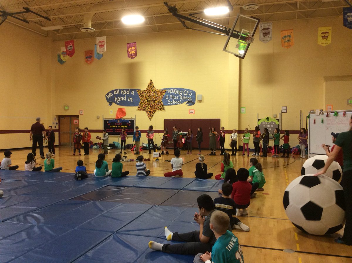 CES G4 strings caroling to PE #weareVPA #starpride <a href="/neeley_miller/">TRES AP</a> @520tracy