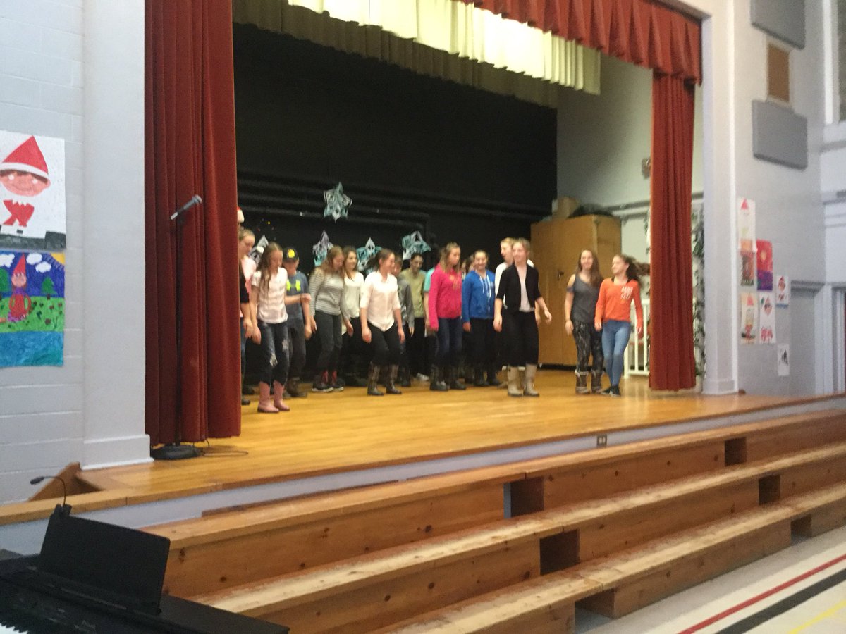 RosinaCurrie's tweet photo. grade 8’s performing at the Christmas Concert @walzad #wzcommunity https://t.co/8kXGhDA6eG
