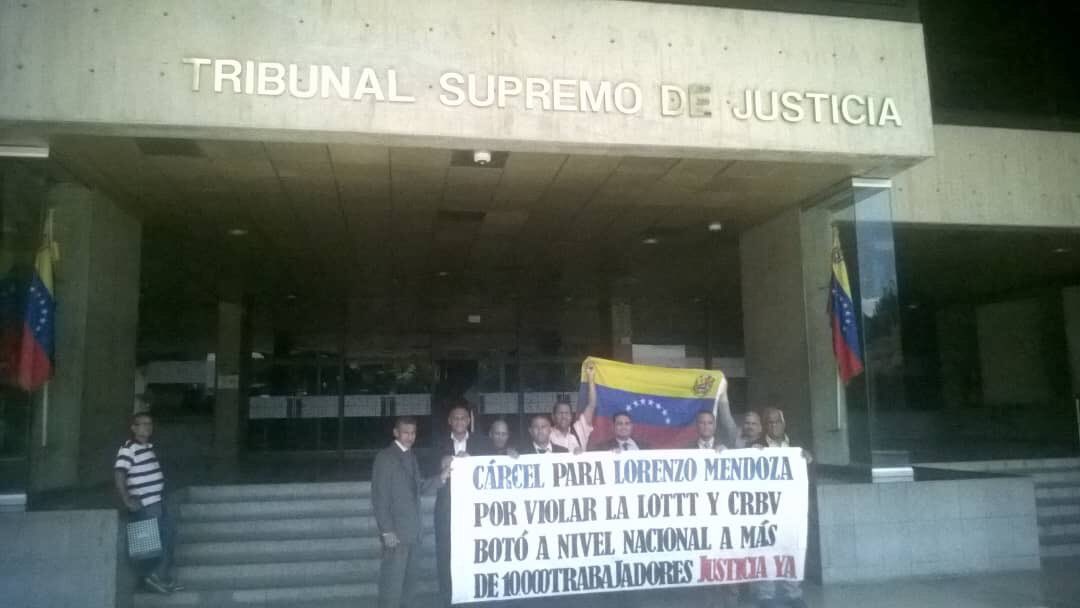 Supremacia321's tweet photo. @NicolasMaduro @MaikelMorenoTSJ @DrodriguezVen @dcabellor @ANC_ve @TarekWiliamSaab @LaHojillaenTV @ https://t.co/LOBvntJPQe