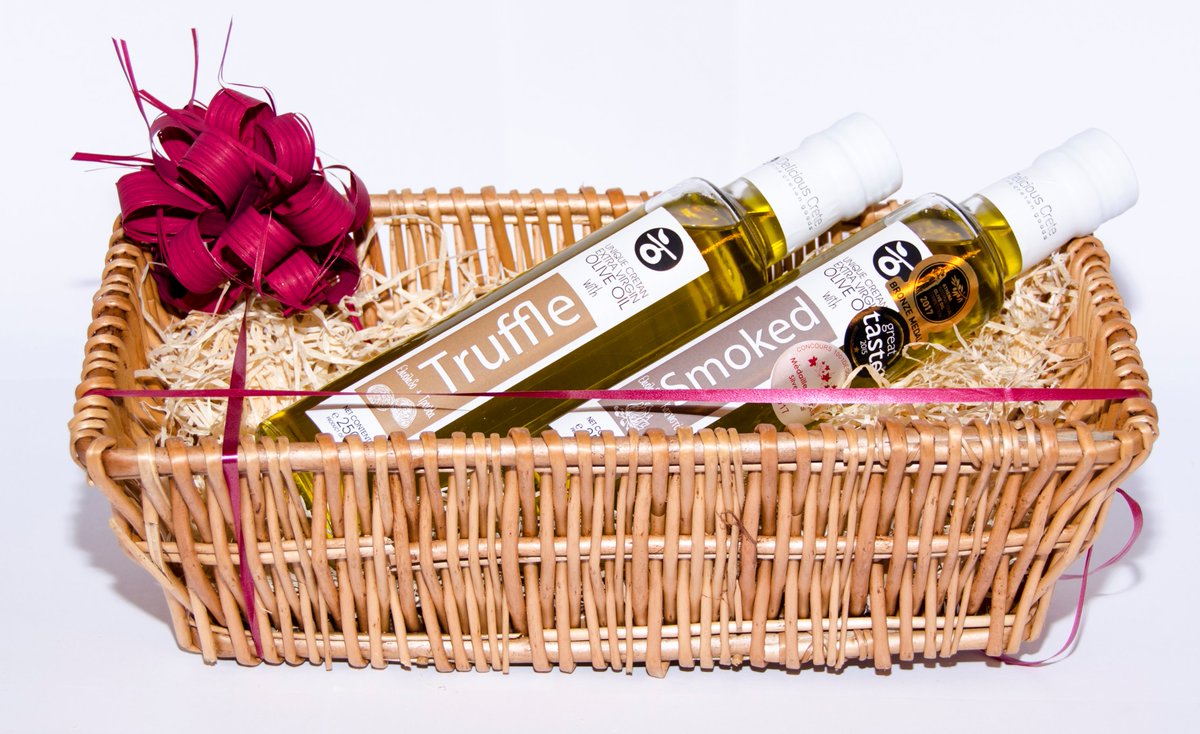 Gourmet Greek extra virgin olive oil hamper bit.ly/2Cmtekj #Hampers #gifts #giftideas #giftgiving #giftguide #Christmas #Christmas2017 #Xmas #London #londonislovinit #Yorkshire #Leeds #Manchester #Birmingham #Brighton #giftbasket #gourmet #artisan