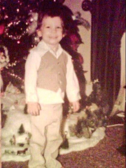 ADoubleMachine's tweet photo. #WayBackWedensday to xmas of '81 at grandma and grandpas. Hadn't started wearing sunglasses inside yet. 😎 https://t.co/l1Klzopq3d