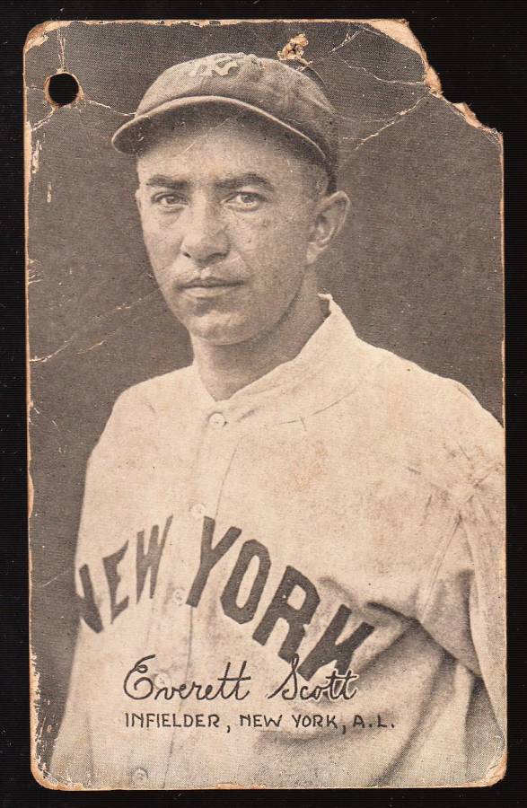 prewarcards's tweet image. Okay, next daily pre-war card giveaway is this 1922 W461 Exhibit card of Yankees SS Everett Scott, a Babe Ruth teammate. Missing a corner, but what are you going to do, right?

RT &amp;amp; follow for a chance to win. I'll draw a winner at noon EST on 12/21.