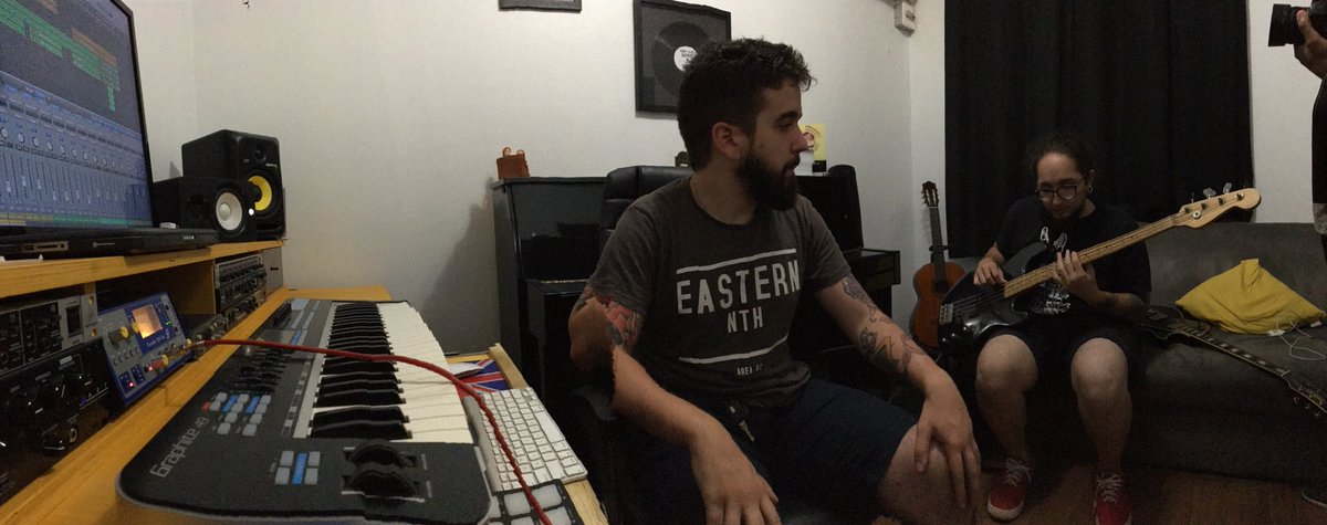 veluriaoficial's tweet photo. The single is coming!
#veluria #blackroomstudio https://t.co/oGUVsD1aGY