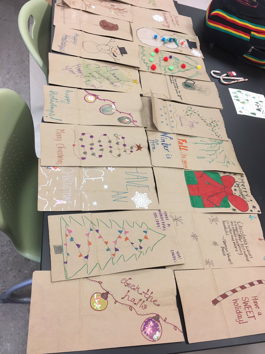 KHSNobleTeens's tweet photo. Thanks to all the Nobleteens for decorating these sandwich/treat bags for those in need to have something to eat on Christmas Eve! https://t.co/DARDZgq5EY