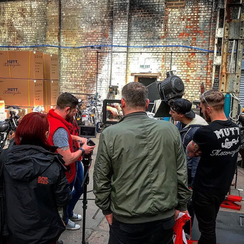 FilmDivisionUK's tweet photo. Great to have the whole team together on our #videoshoot for @muttmotorcycles today! Shooting #slomotion #video with our new #phantomveo640s #1600fps at #2.5k https://t.co/CAUbmWuuhE https://t.co/c1iQ8qShtG