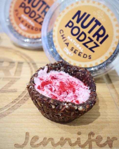 Nutripodzz's tweet photo. These perfectly pink tiny tartlets made with chia seeds and flax seeds are the perfect snack!
IG π· = @nuttynutrition!
#NutriPodzz https://t.co/tXbdAWyLFl