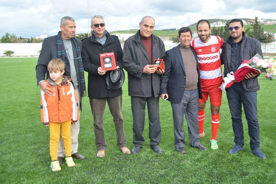 TeamCA_Officiel's tweet photo. #Amical #EASCA
#ElAliaSport 1-2 #ClubAfricain
Photos du Match 📸 1/3
#TeamCA 🔴⚪ https://t.co/91KemMcZFQ